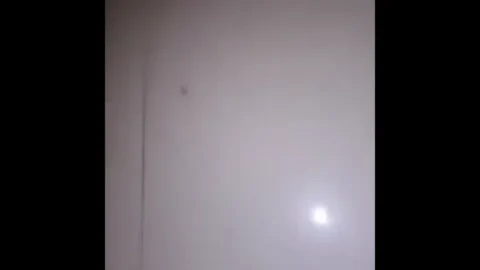 一字马女神无毛白虎逼粉嫩诱人,全程露脸大秀直播,性感热舞抖奶翘臀,自慰呻吟表情风骚,火辣身材强烈推荐