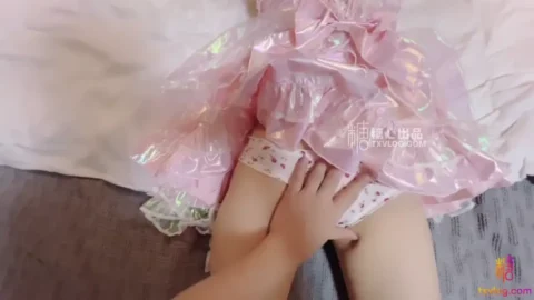 3P黑丝骚逼少妇