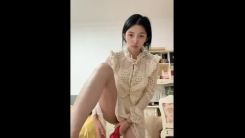 【辛尤里】绝美爆乳修女