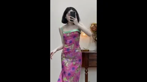 大神酒店強推有點喝多的美女同事有點不情願但也無可奈何完美露臉